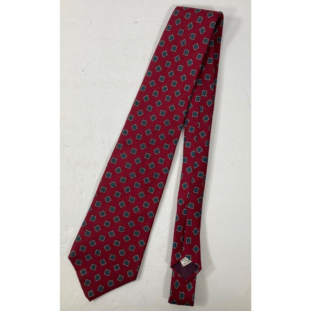 Johnny Carson Classic Necktie Excellent Condition 100% Italian Silk Tie Made USA